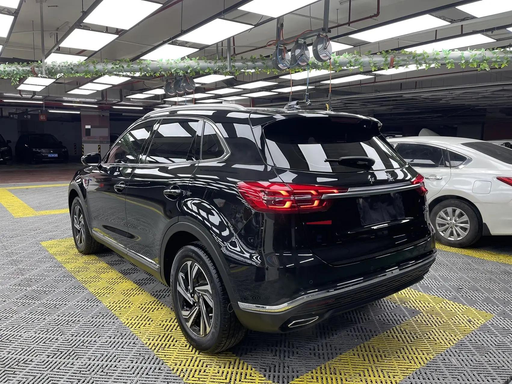 HongQi HS5 2022 to 2.0T Zhilian Flag Edition 7