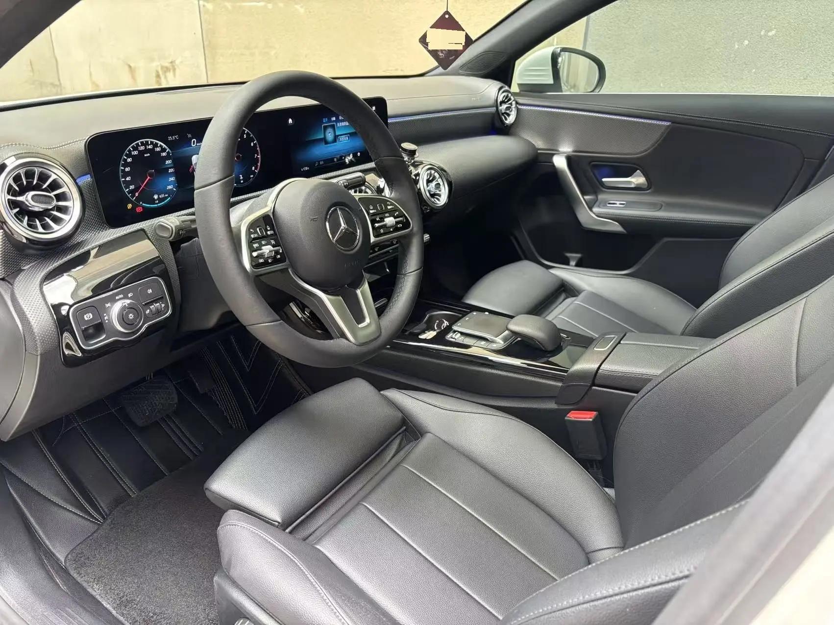 Mercedes Benz Class A 2021 model facelift A 180 L sports car 4