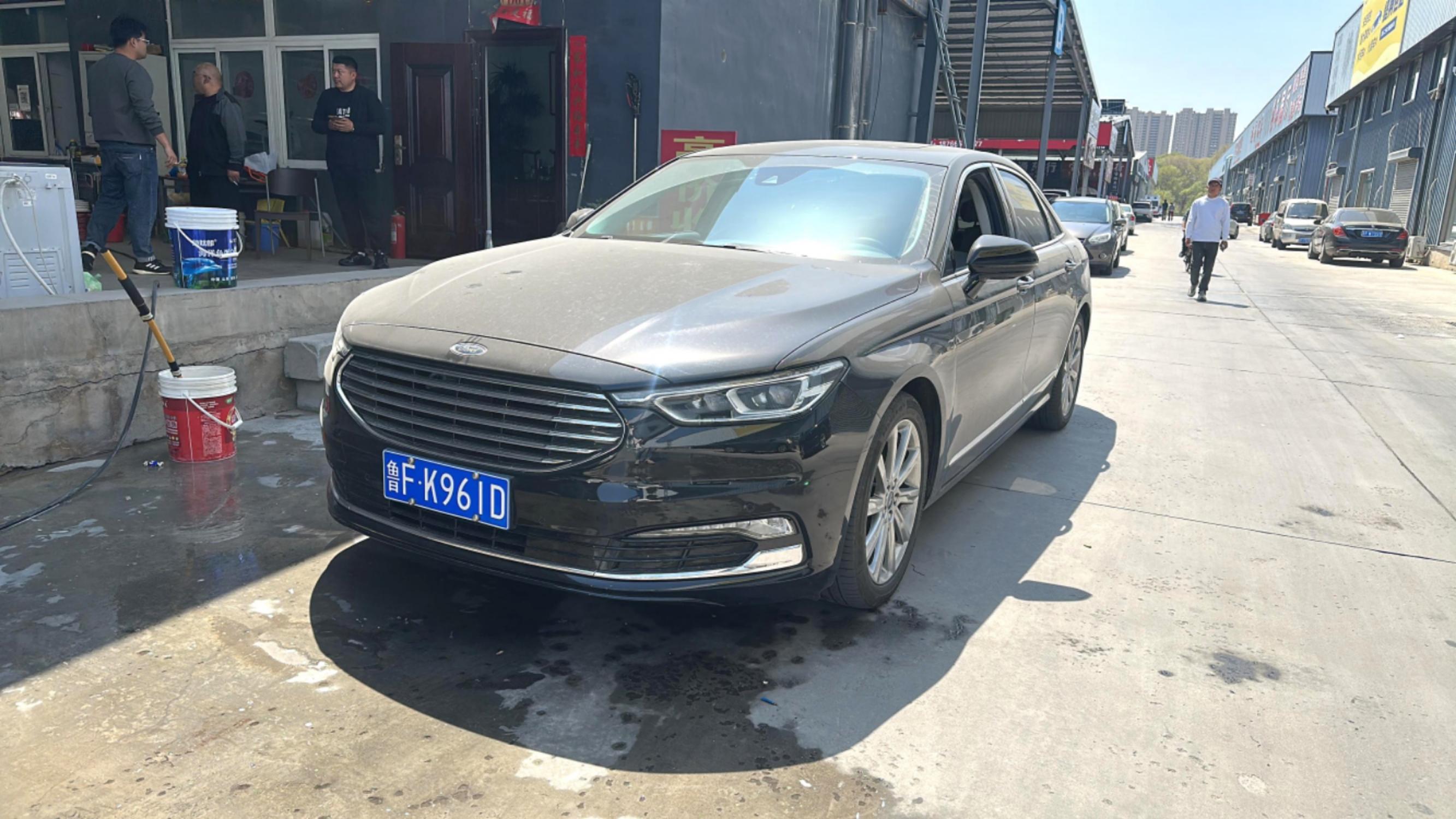 Taurus 2019 EcoBoost 245 Premium Edition