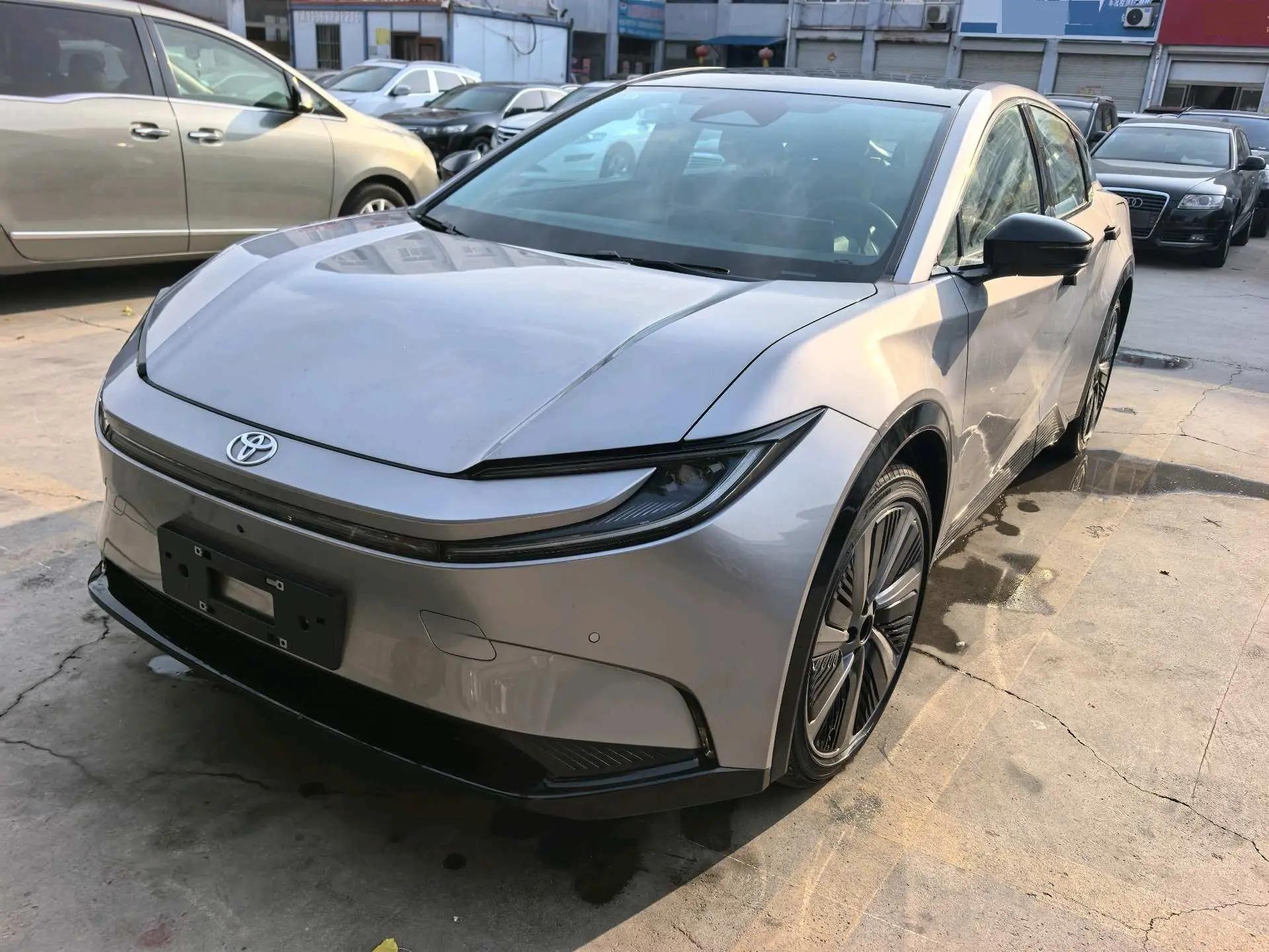 Toyota 2025 bZ 5 550 PRO automatic gear
