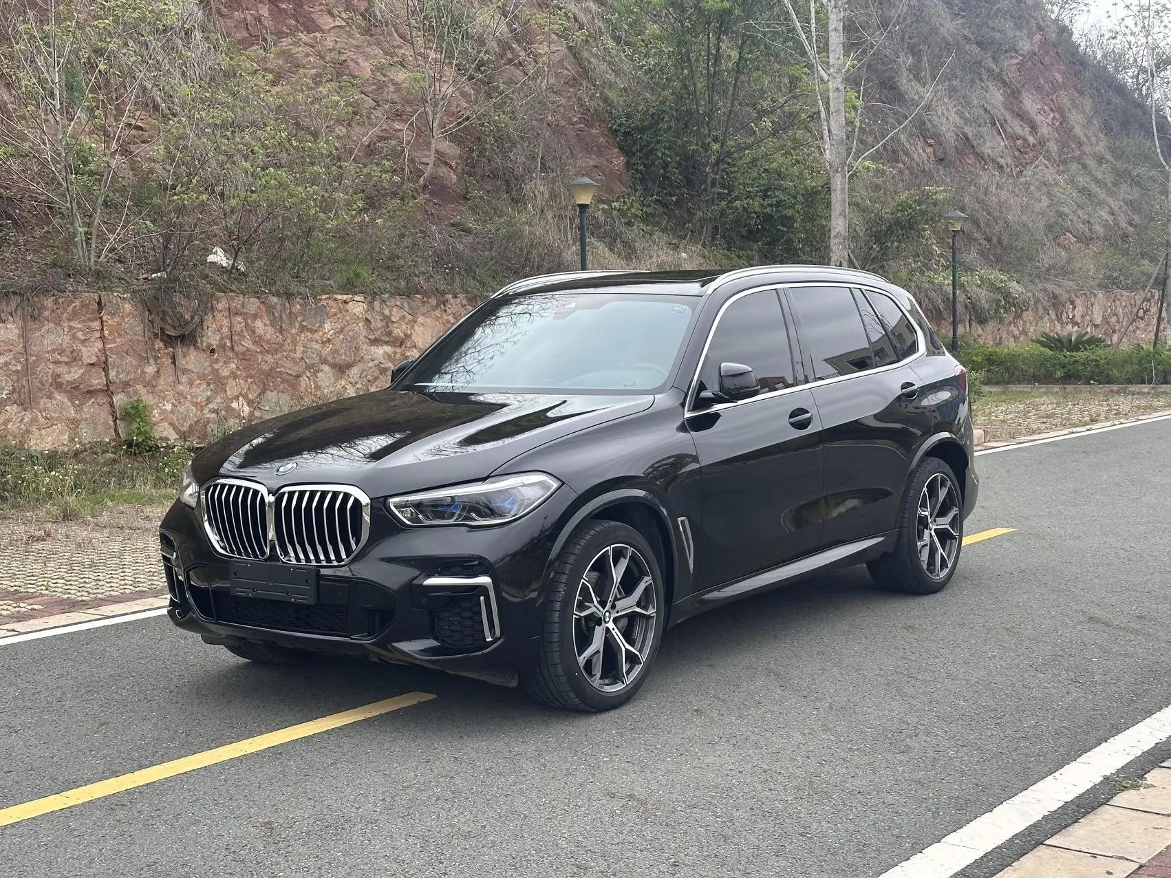 BMW X5 2022 model change xDrive 40Li M sports package