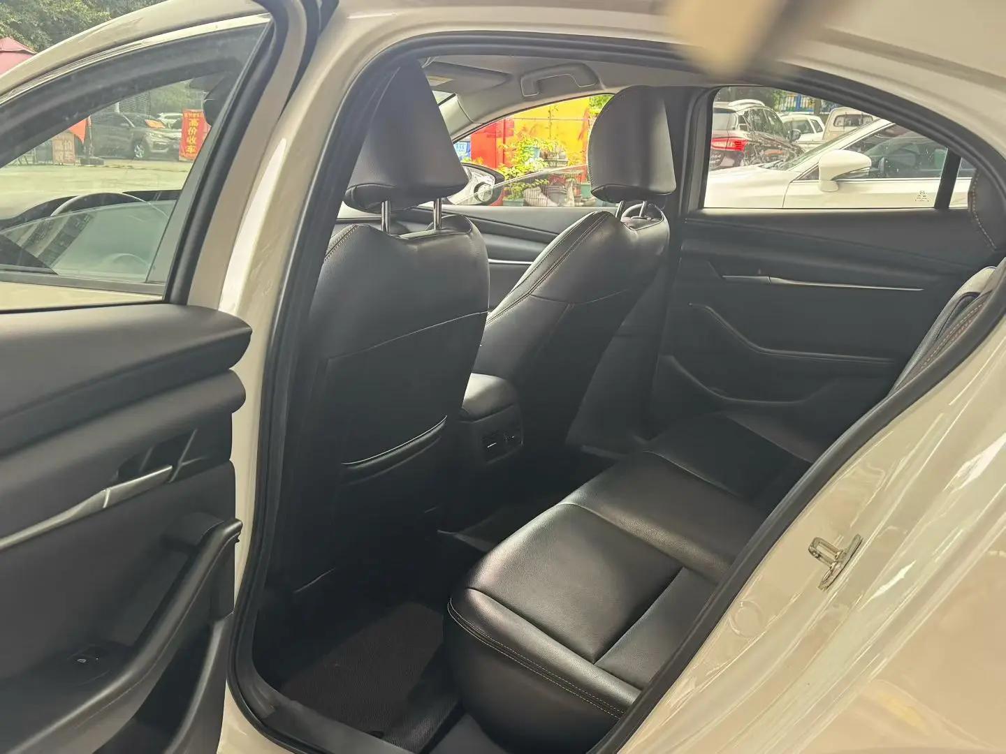 Mazda 3 Oncorsela 2022 2.0L Auto Quality Edition 4