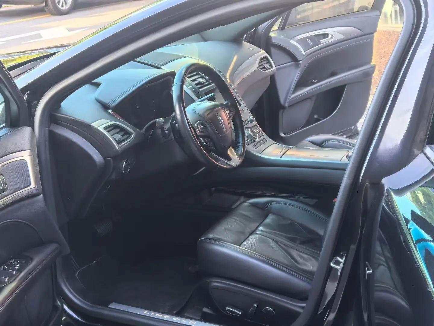 Lincoln MKZ 2019 2.0T Premium Edition National V 3