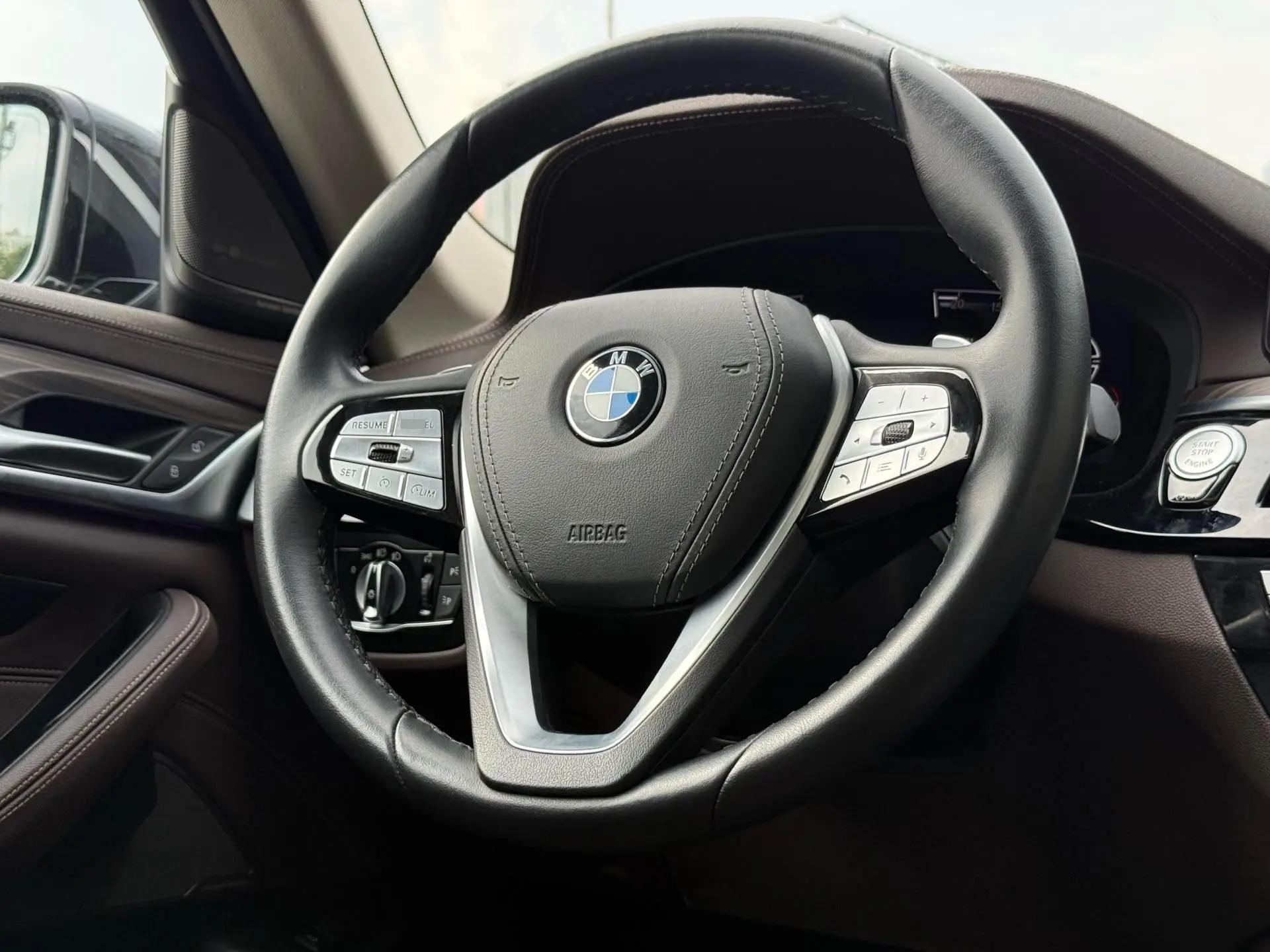 BMW 5 Series 2022 Modified 530Li Premium Luxury Suit 10