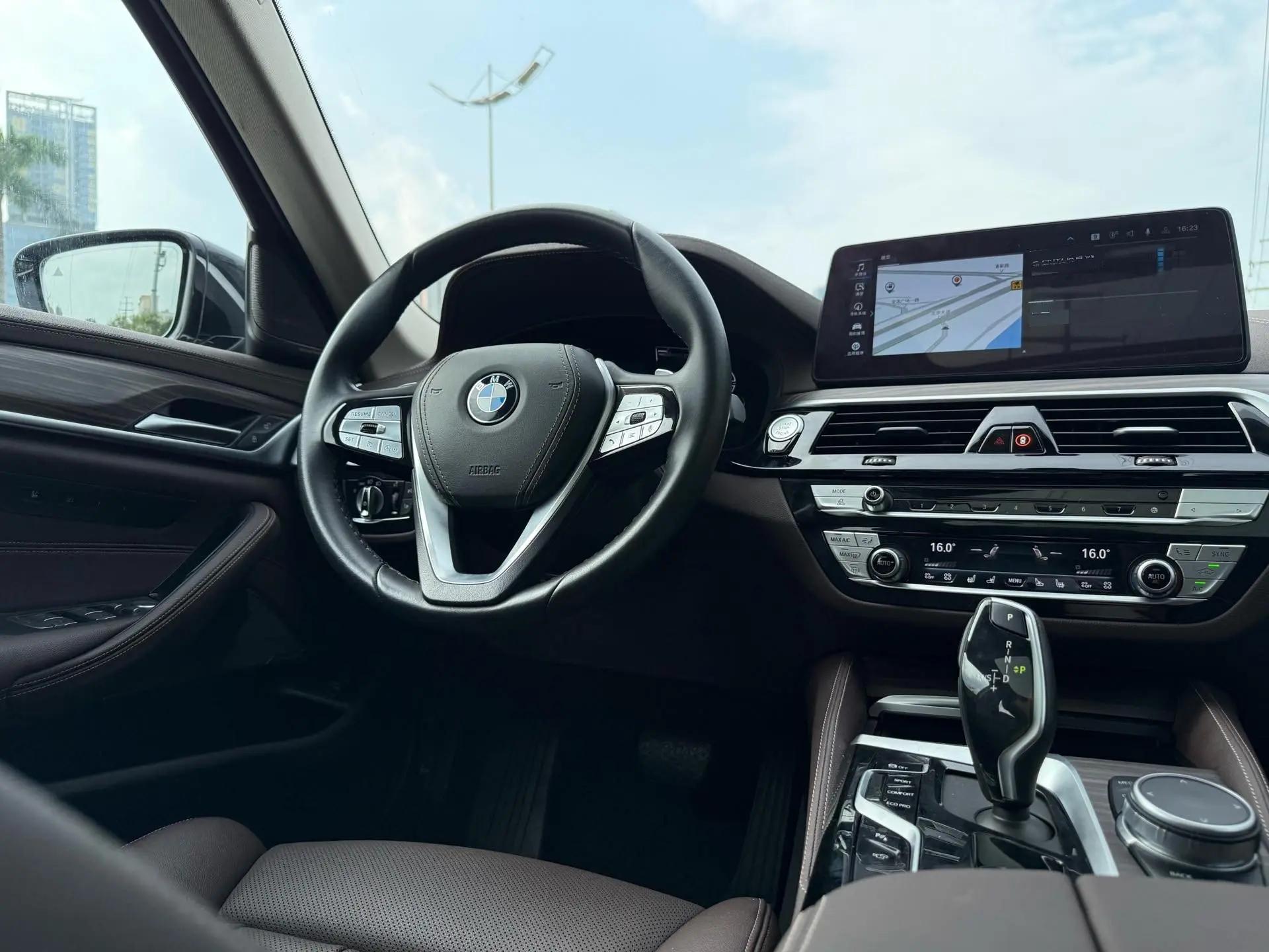 BMW 5 Series 2022 Modified 530Li Premium Luxury Suit 14