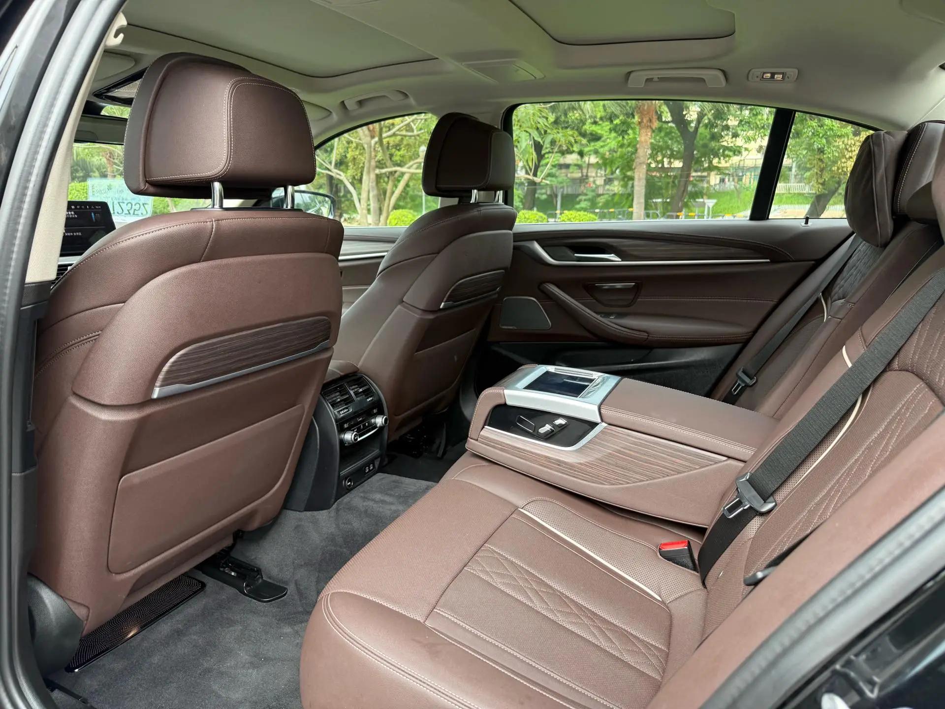 BMW 5 Series 2022 Modified 530Li Premium Luxury Suit 15