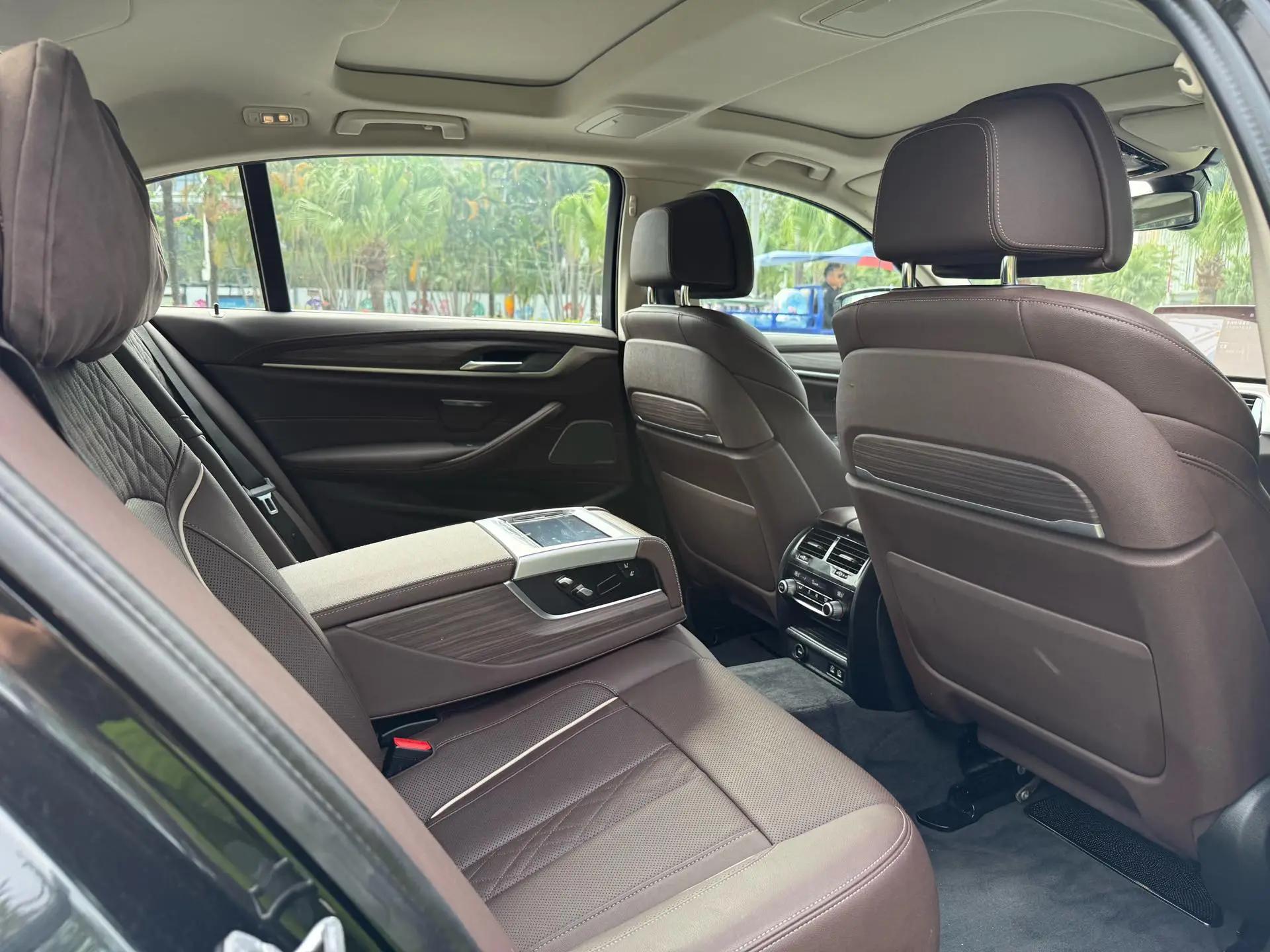 BMW 5 Series 2022 Modified 530Li Premium Luxury Suit 16