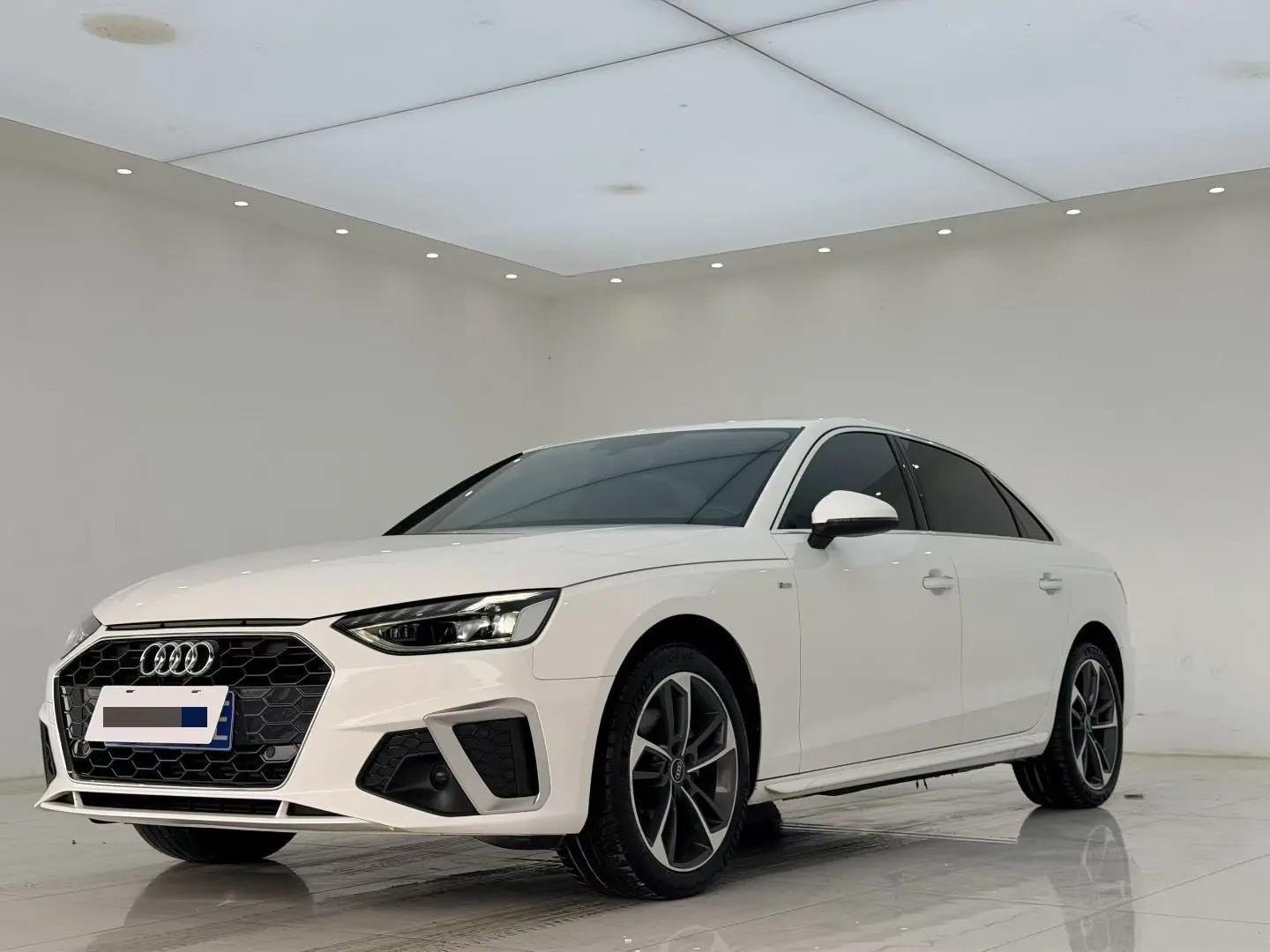 Audi A4L 2022 model 40 TFSI Sporty Style version