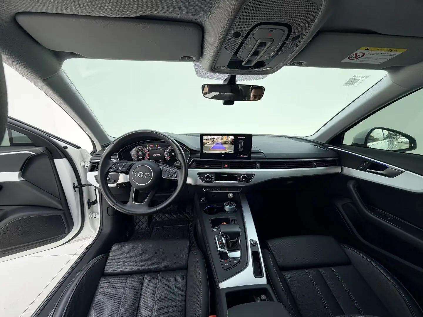 Audi A4L 2022 model 40 TFSI Sporty Style version 5