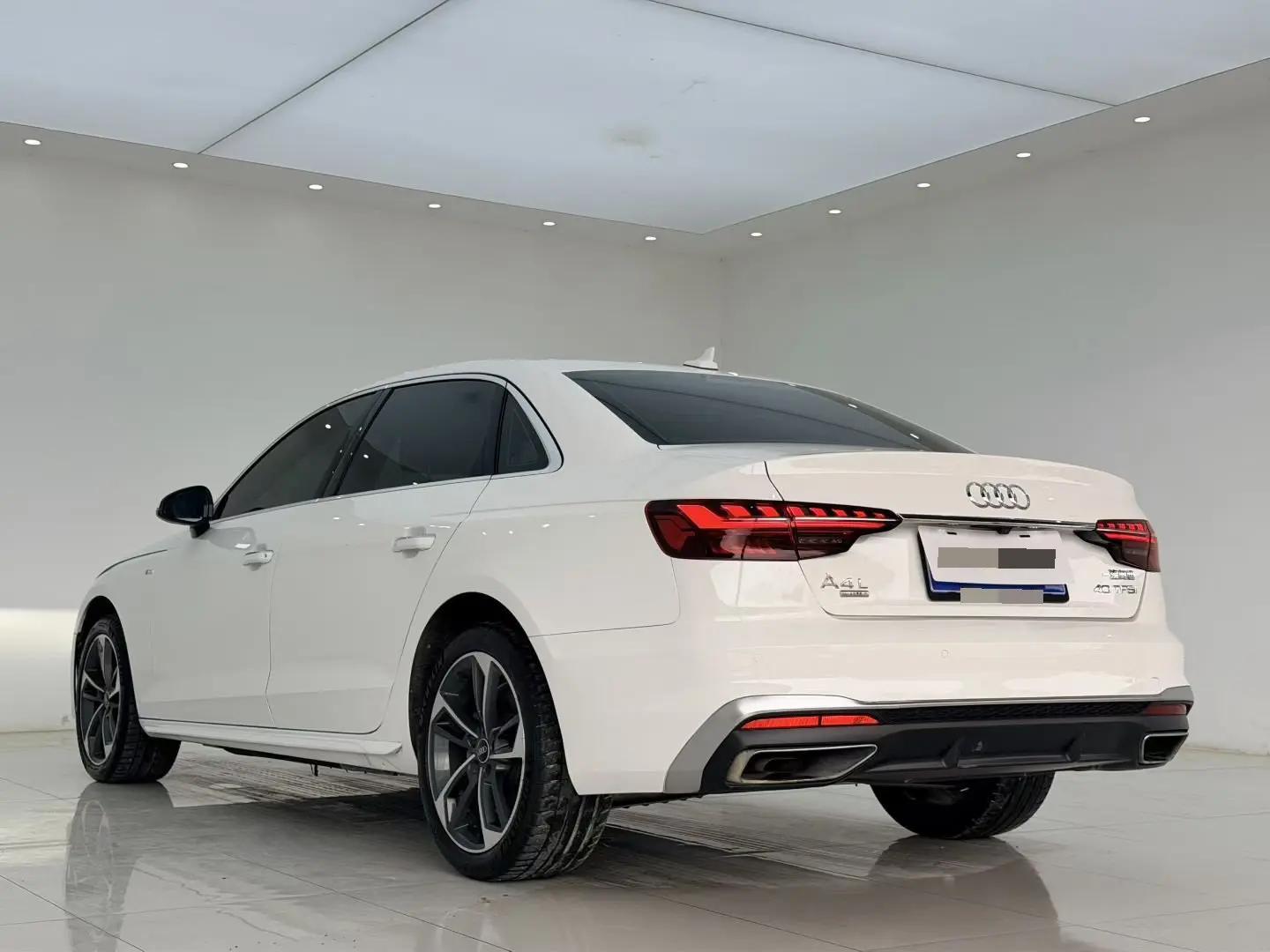 Audi A4L 2022 model 40 TFSI Sporty Style version 7