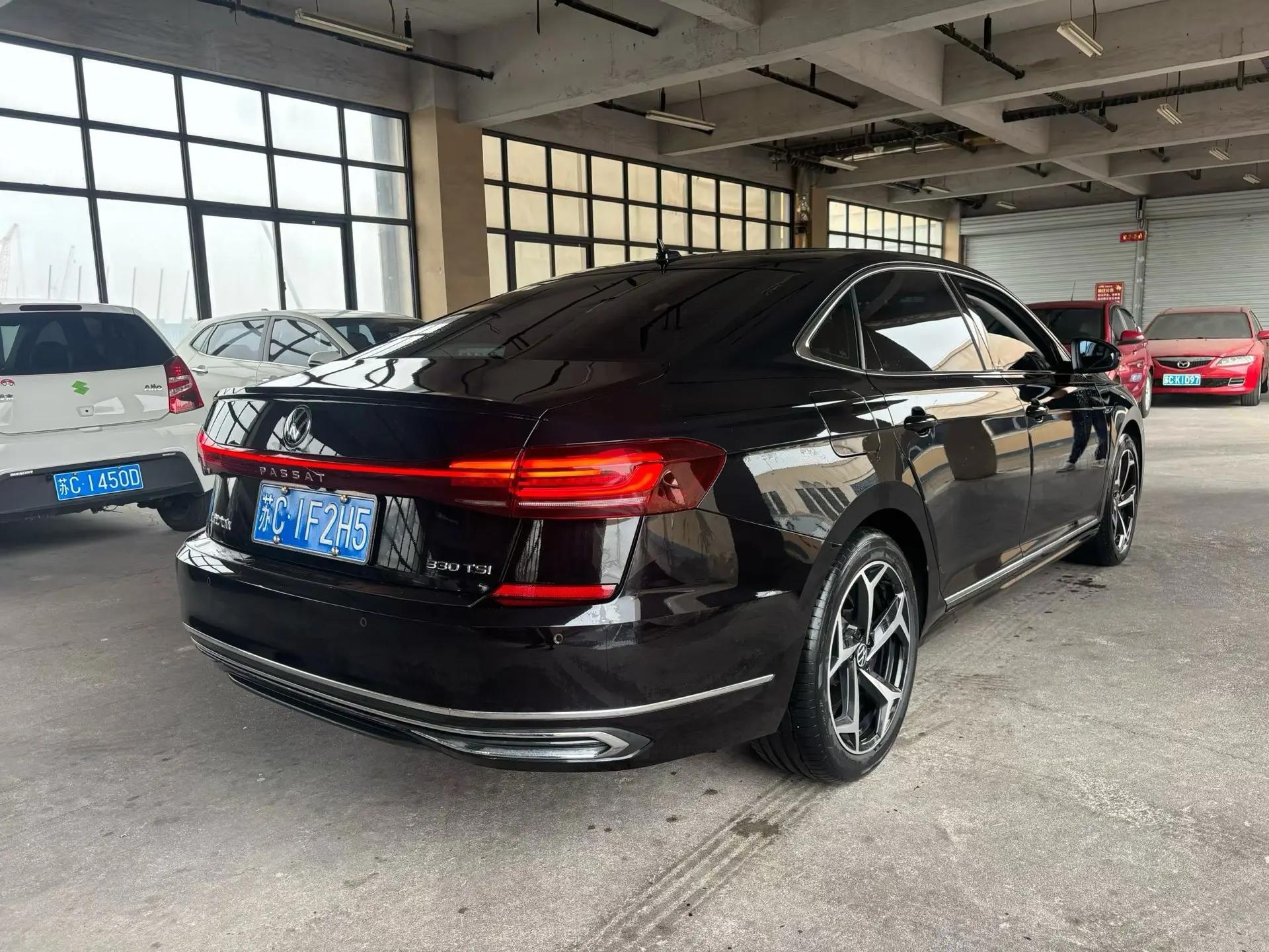 Volkswagen 2024 Passat 2.0TSI 330TSI Starry Sky Elite Edition Automatic 7