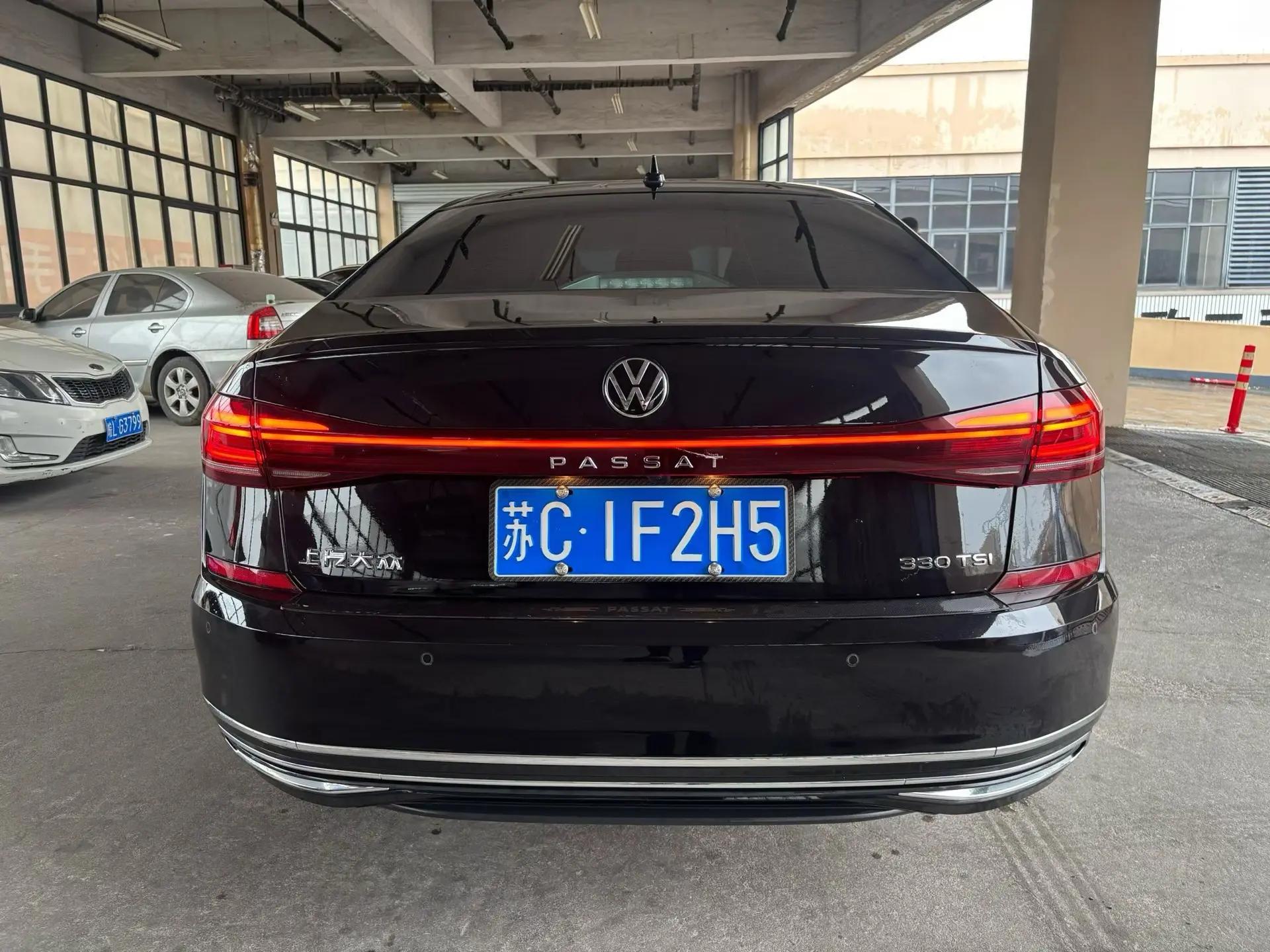 Volkswagen 2024 Passat 2.0TSI 330TSI Starry Sky Elite Edition Automatic 8