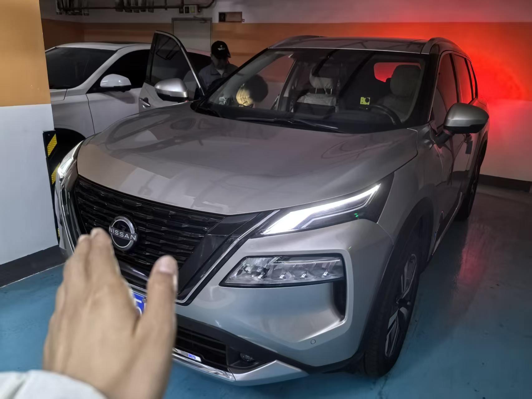 Nissan 2023 Qijun e-POWER Super Mixed Dual Motor Four-wheel Drive Extreme Automatic Gear