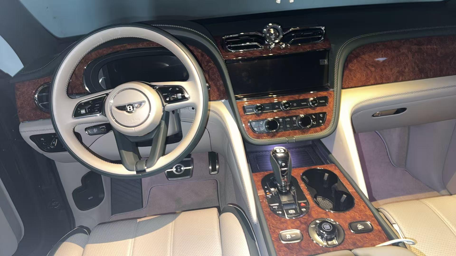 Add more 2021 4.0T V8 6