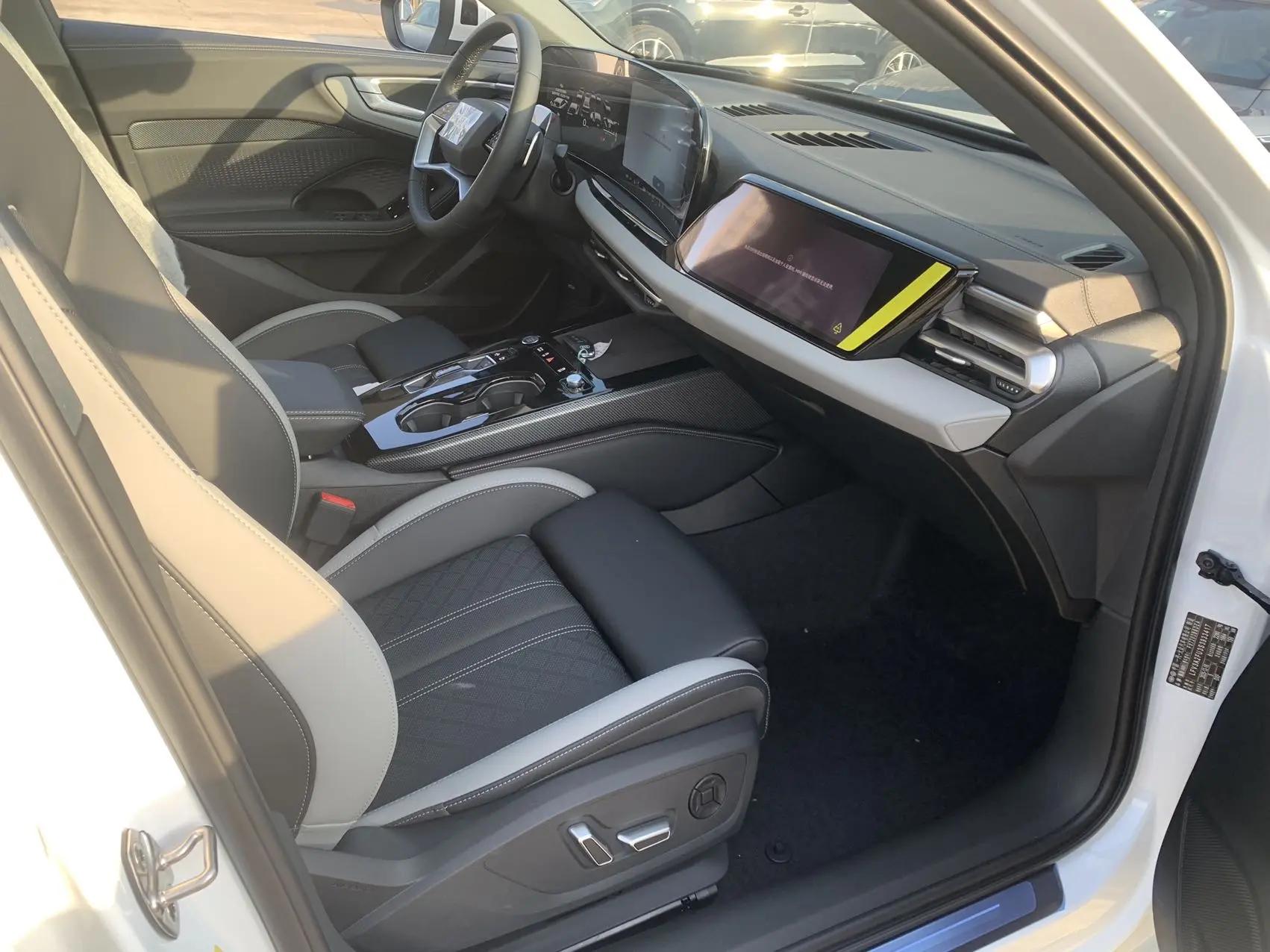 Audi A5L 2026 2.0T Dry Kun Zhijia Edition 8