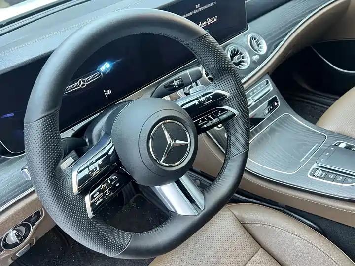Mercedes Benz E-Class 2021 E 300 L Sports Fashion 14