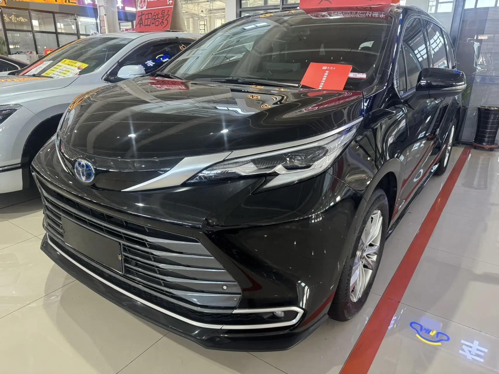 Sana SIENNA 2021 2.5L Hybrid Extreme Edition