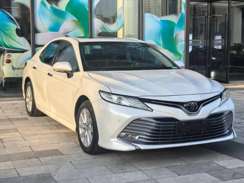 Camry 2019 2.0G Deluxe Edition National V 2