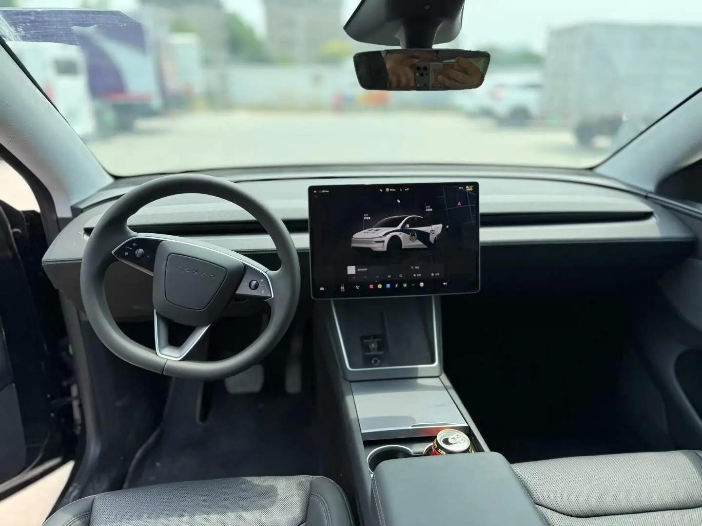 Tesla 2025 Model Y Rear-Wheel Drive Automatic 8