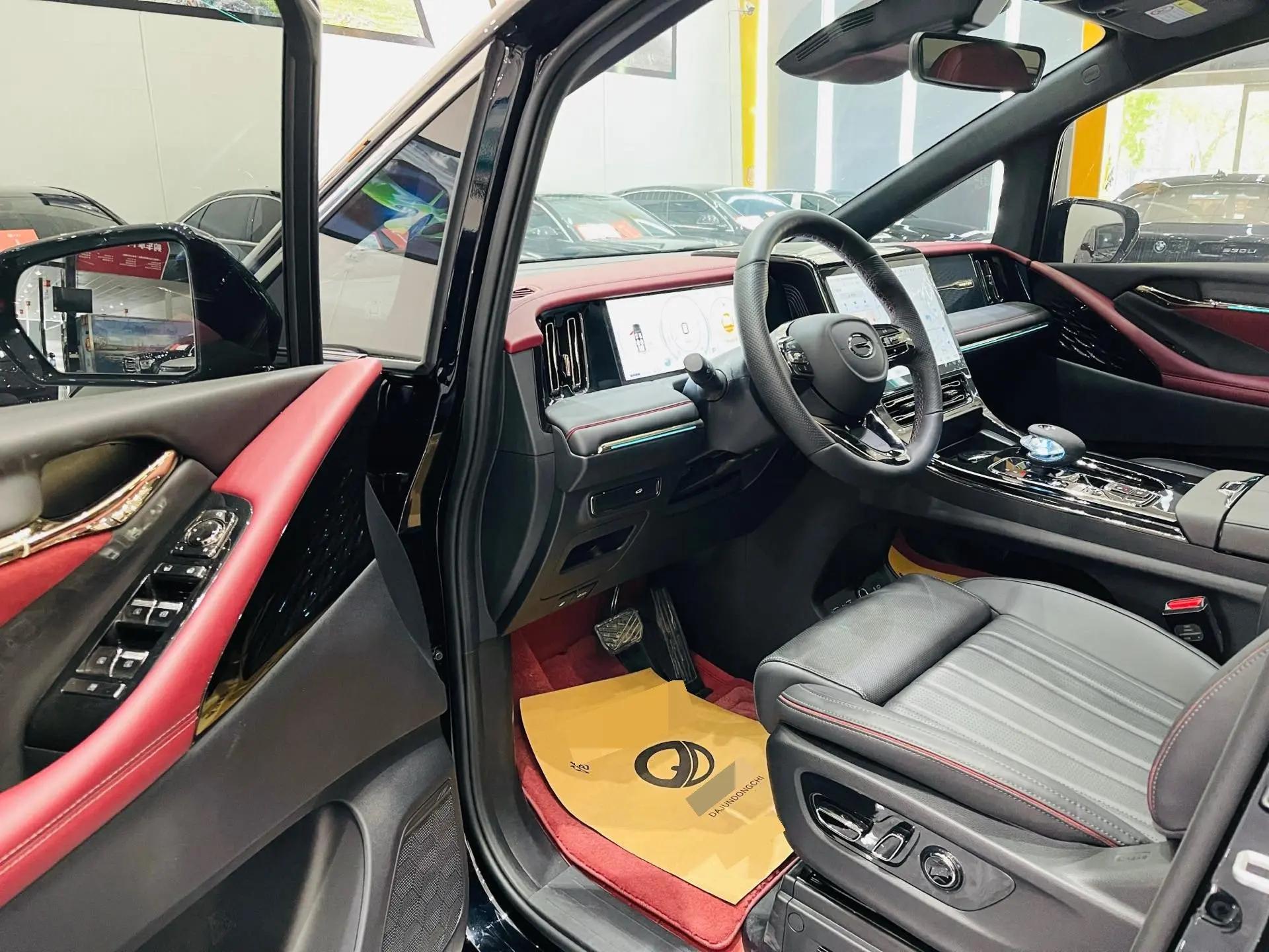 GAC Trumpchi 2024 M8 2.0T 400T Grandmaster Series Prestige Automatic 4