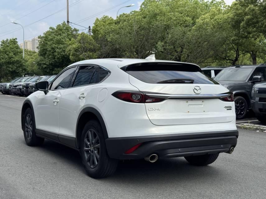 Mazda CX-4 2021 2.0L Automatic Two-Drive Blue Sky Vital Edition 9