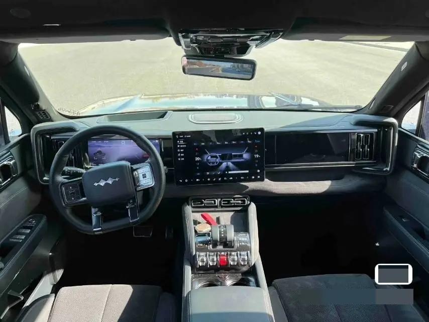 FangChengBao 2025 Leopard 5 1.5T CVT TianShen Intelligent Driving Ultra Edition Automatic 5