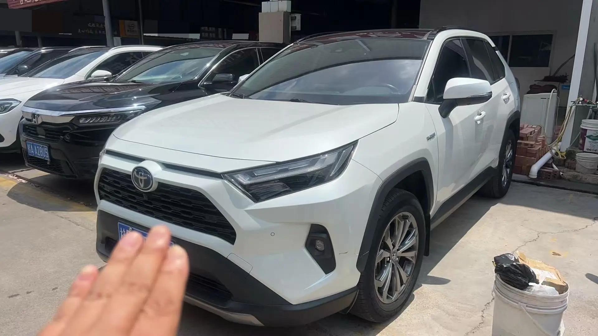 Открыть галерею: Toyota 2023 RAV4 Rongfang Dual Engine 2.5 Stepless Two-Drive Elite Plus Edition Automatic Gear