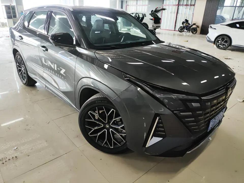 ChangAn UNI-Z 2025 1.5T Honorable Model 3
