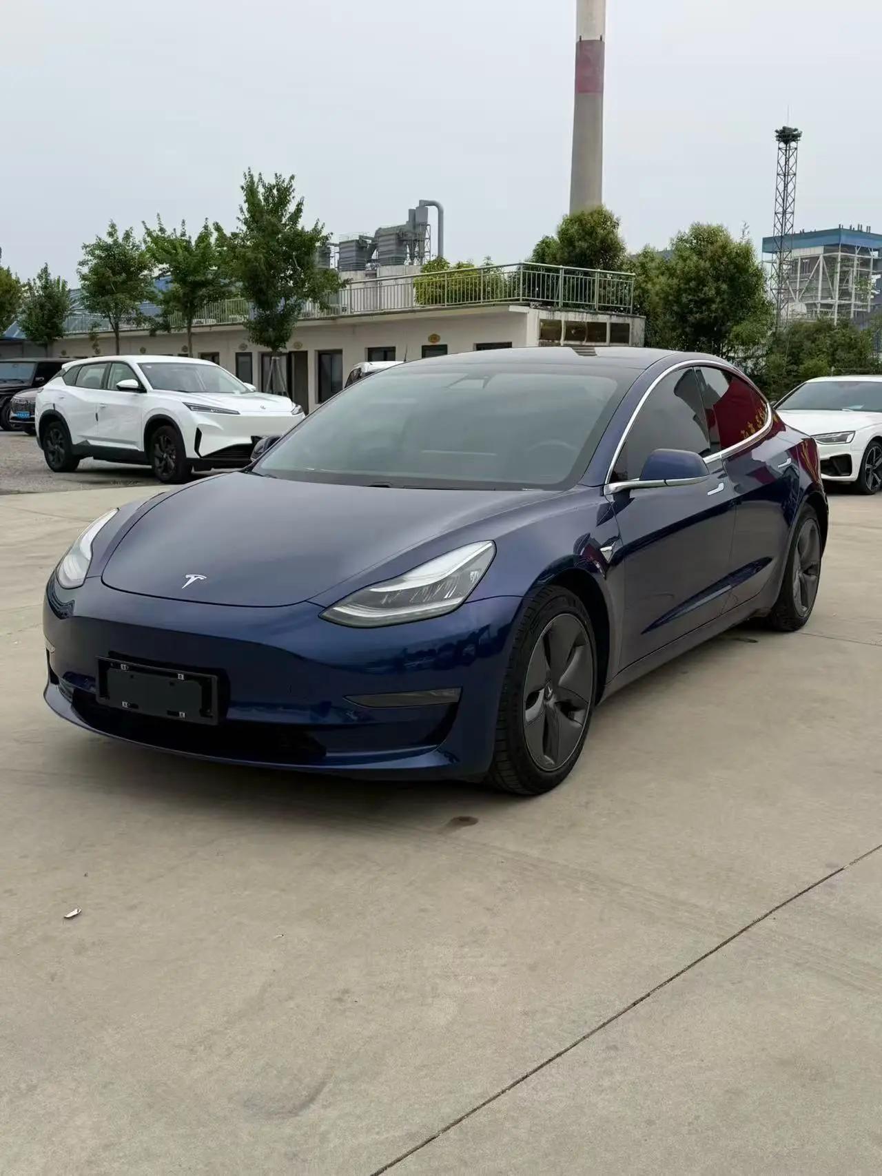 Model 3 2020 model modified long-range rear-wheel drive version