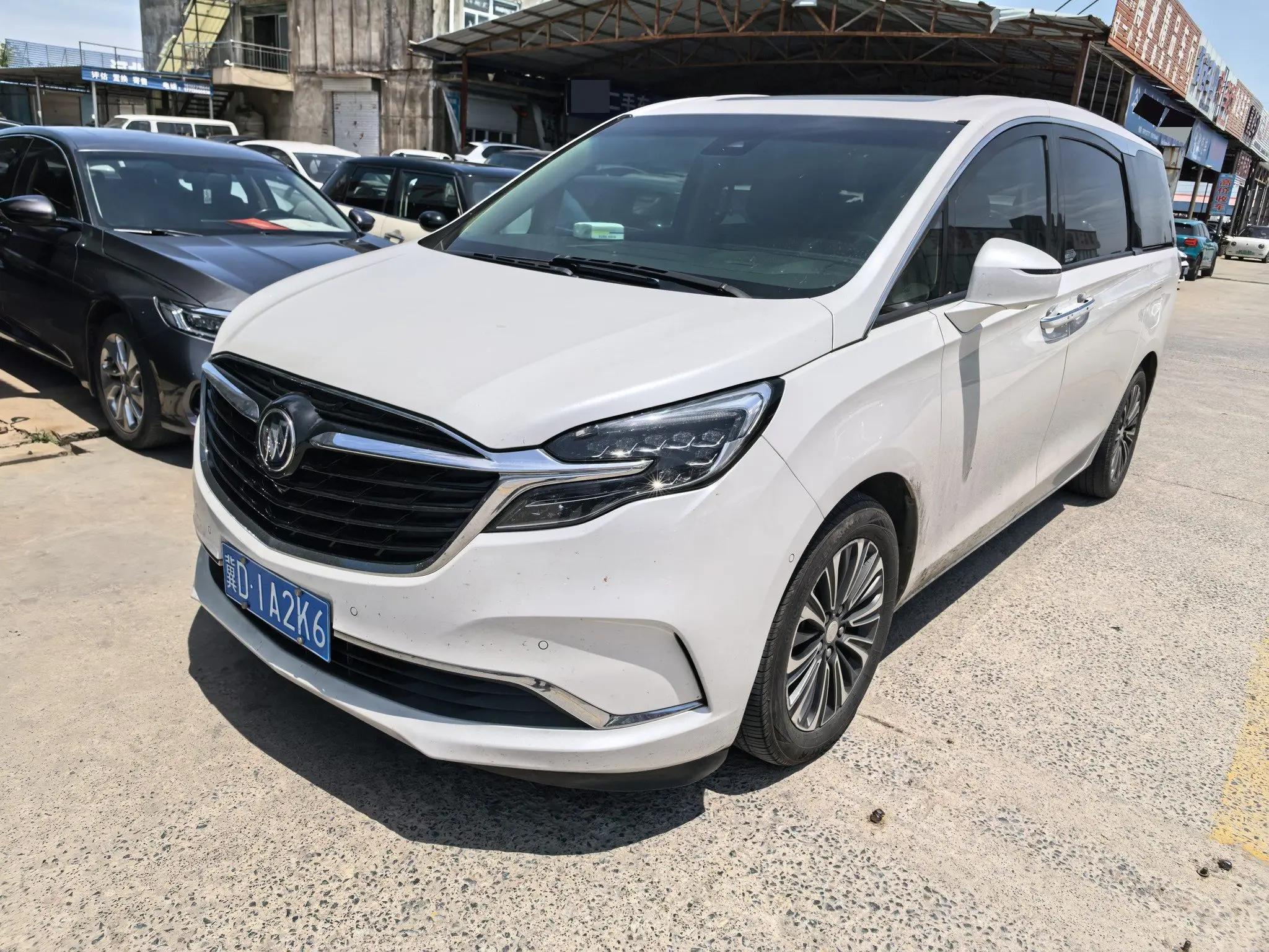 Buick GL8 2020 ES Lu Zun 653T Luxury Model