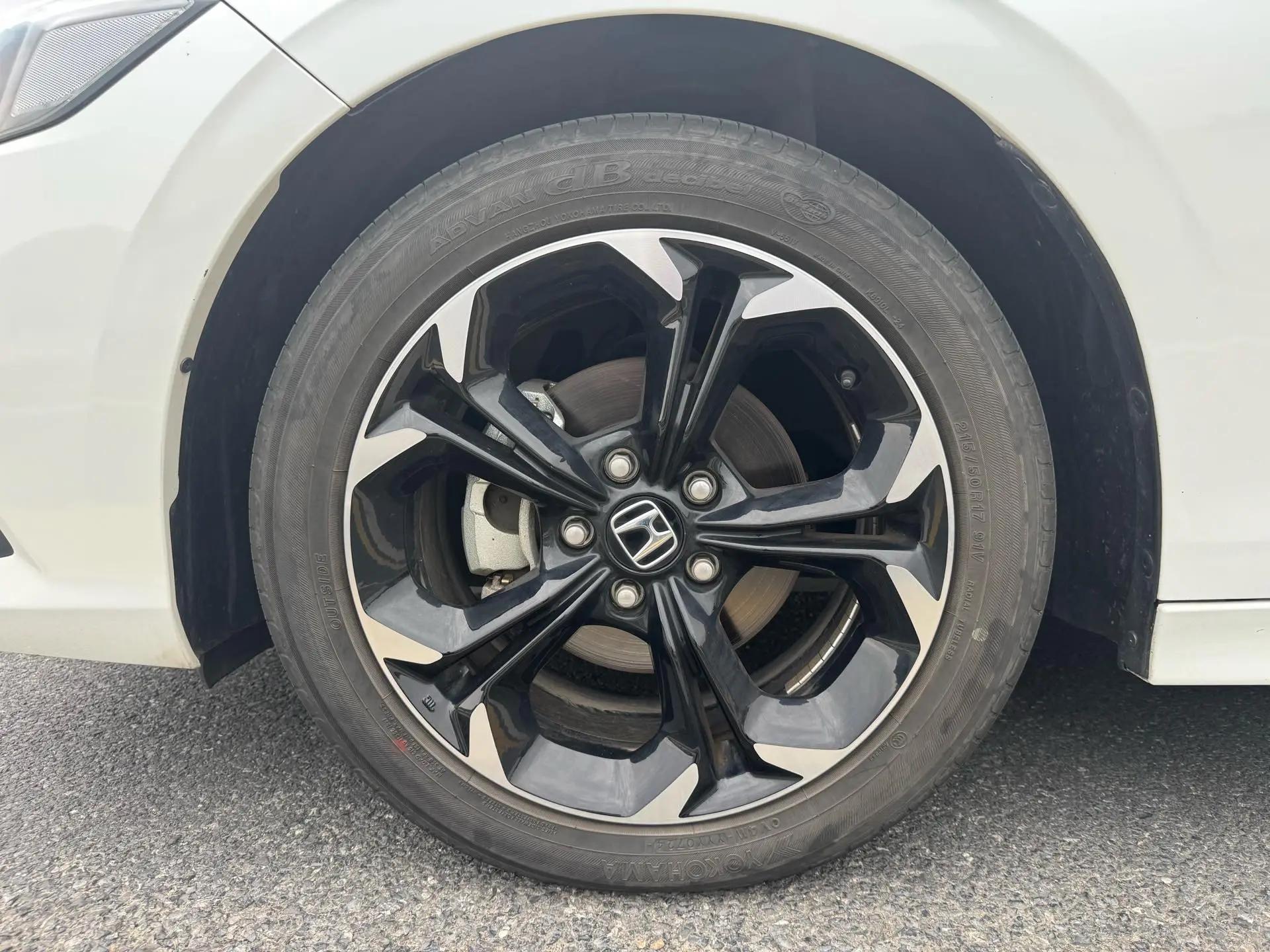 Civic 2022 240TURBO CVT Combustion Edition 4