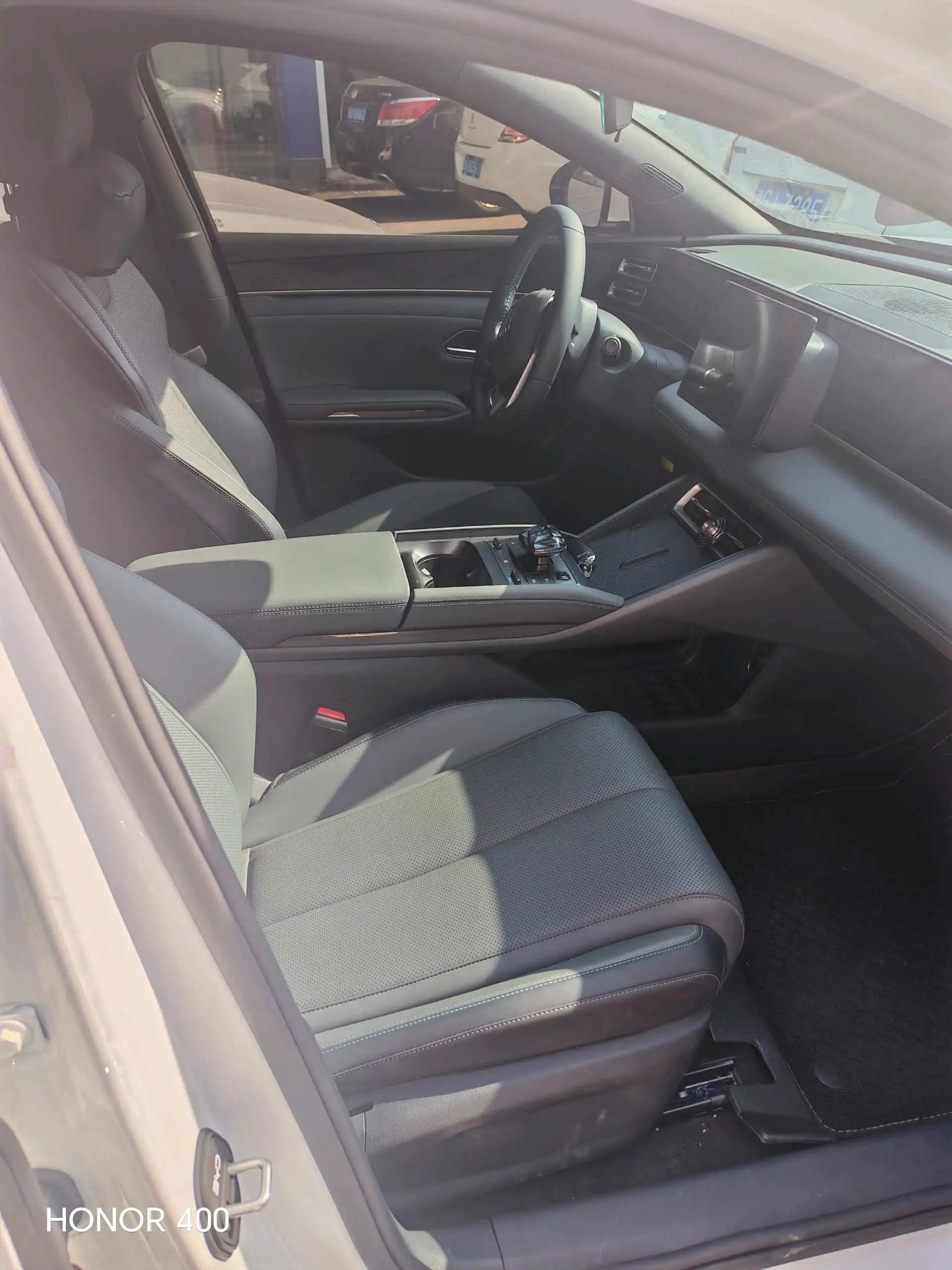 Qin L 2024 DM-i 80km Leading Edition 5