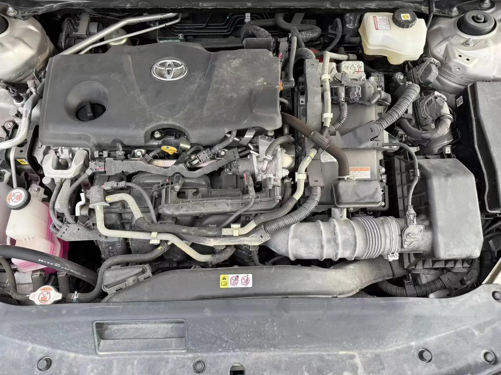 Toyota 2023 Camry Dual Engine 2.5HG CVT Luxury Edition Automatic 12