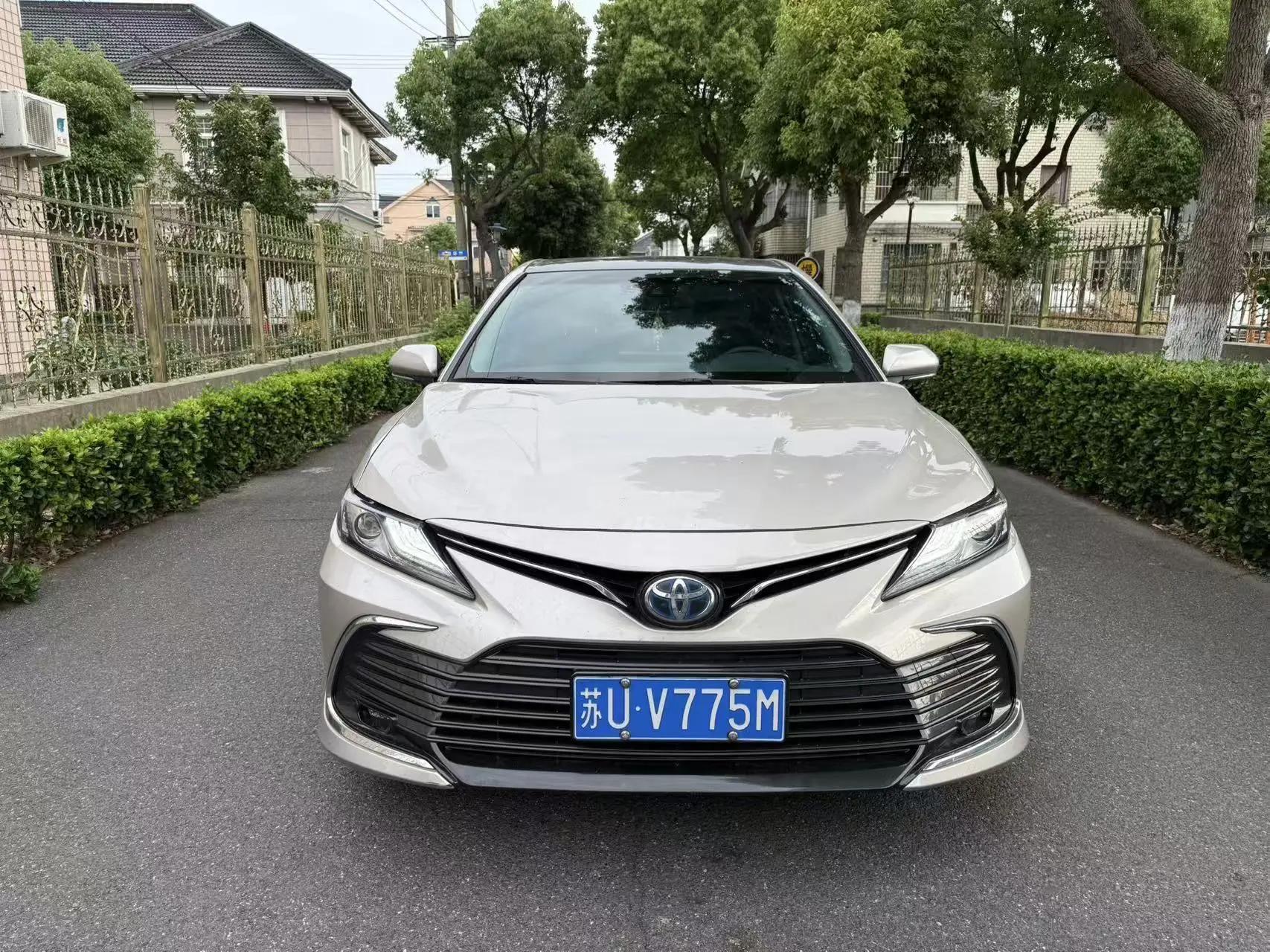 Toyota 2023 Camry Dual Engine 2.5HG CVT Luxury Edition Automatic 2