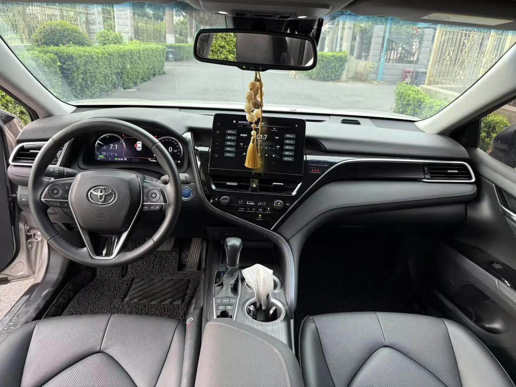 Toyota 2023 Camry Dual Engine 2.5HG CVT Luxury Edition Automatic 6