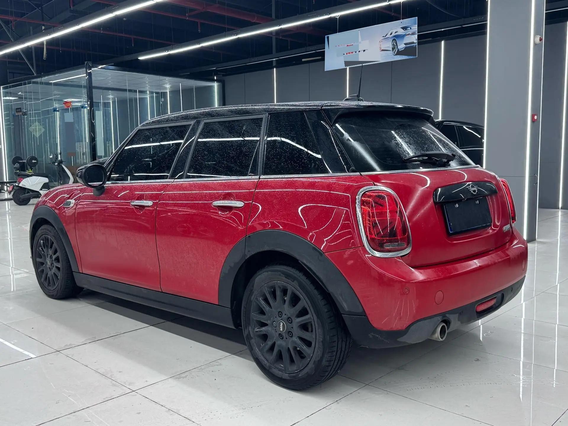 MINI 2021 1.5T COOPER Classic Five-Door Edition 4