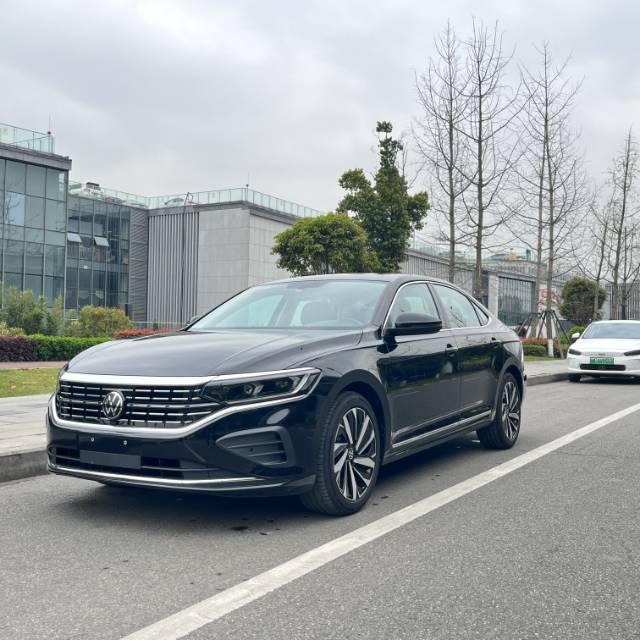Открыть галерею: Volkswagen 2024 Passat 2.0TSI 380TSI Elite Edition Automatic