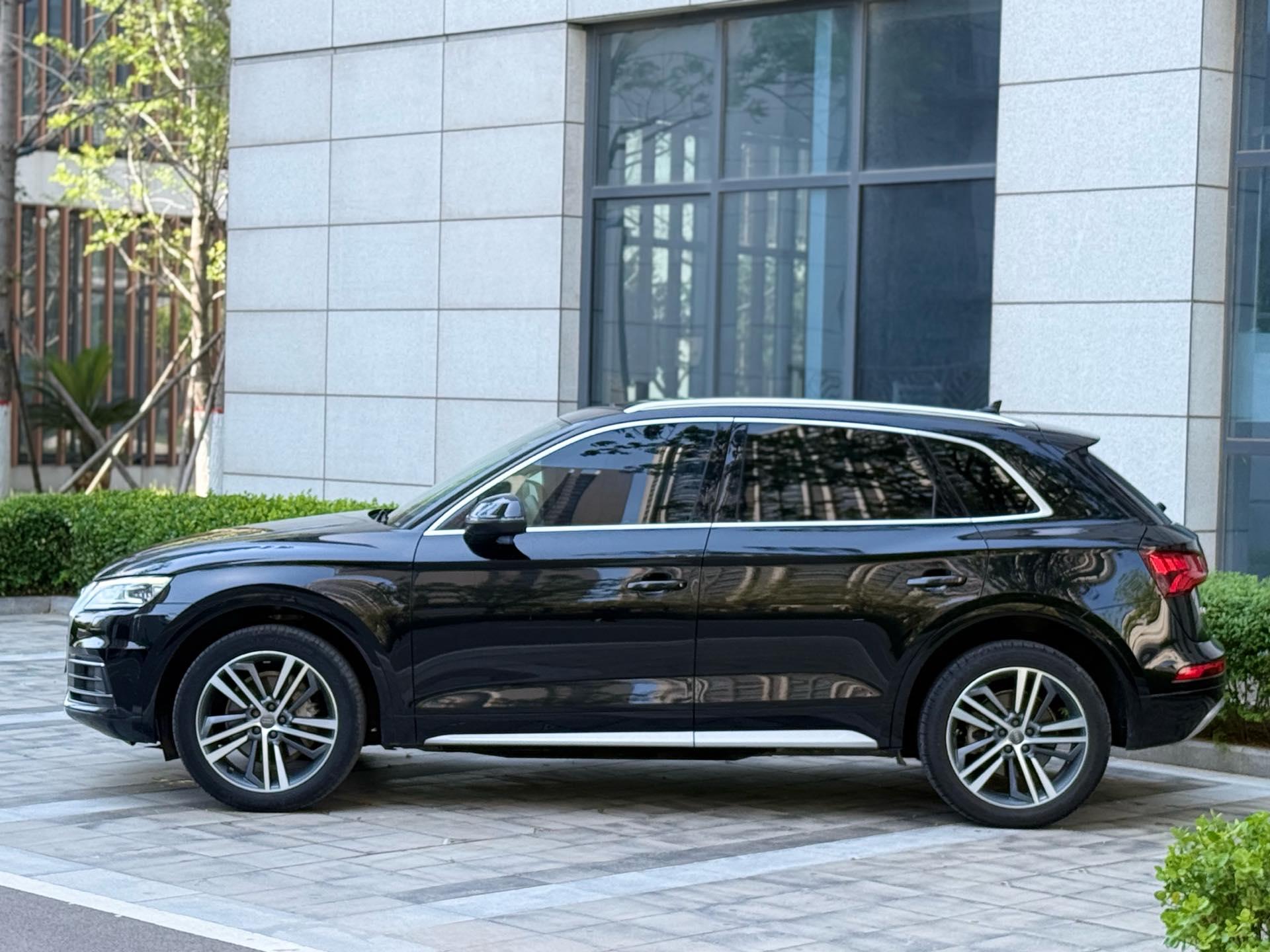 Audi Q5L 2020 40 TFSI enjoy enterprising 4