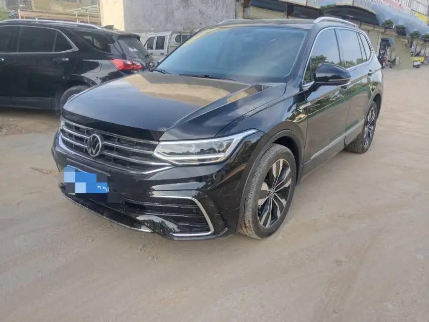 Open image lightbox: Volkswagen 2025 Tiguan L R-Line 2.0TSI 330TSI outstanding two-wheel drive R-Line Long Yao version automatic gear