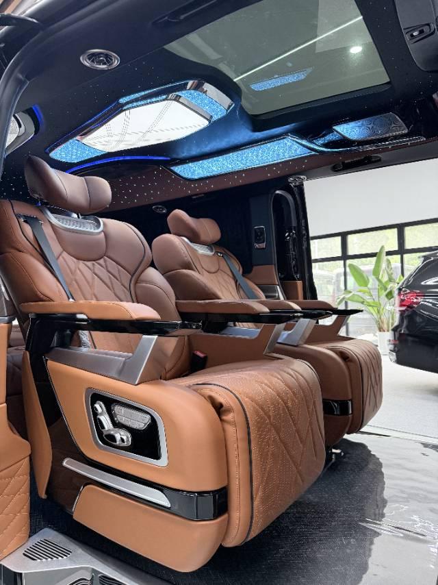 Mercedes Benz V 2024V 300 L 48V 2.0T Deluxe Automatic Gear 7