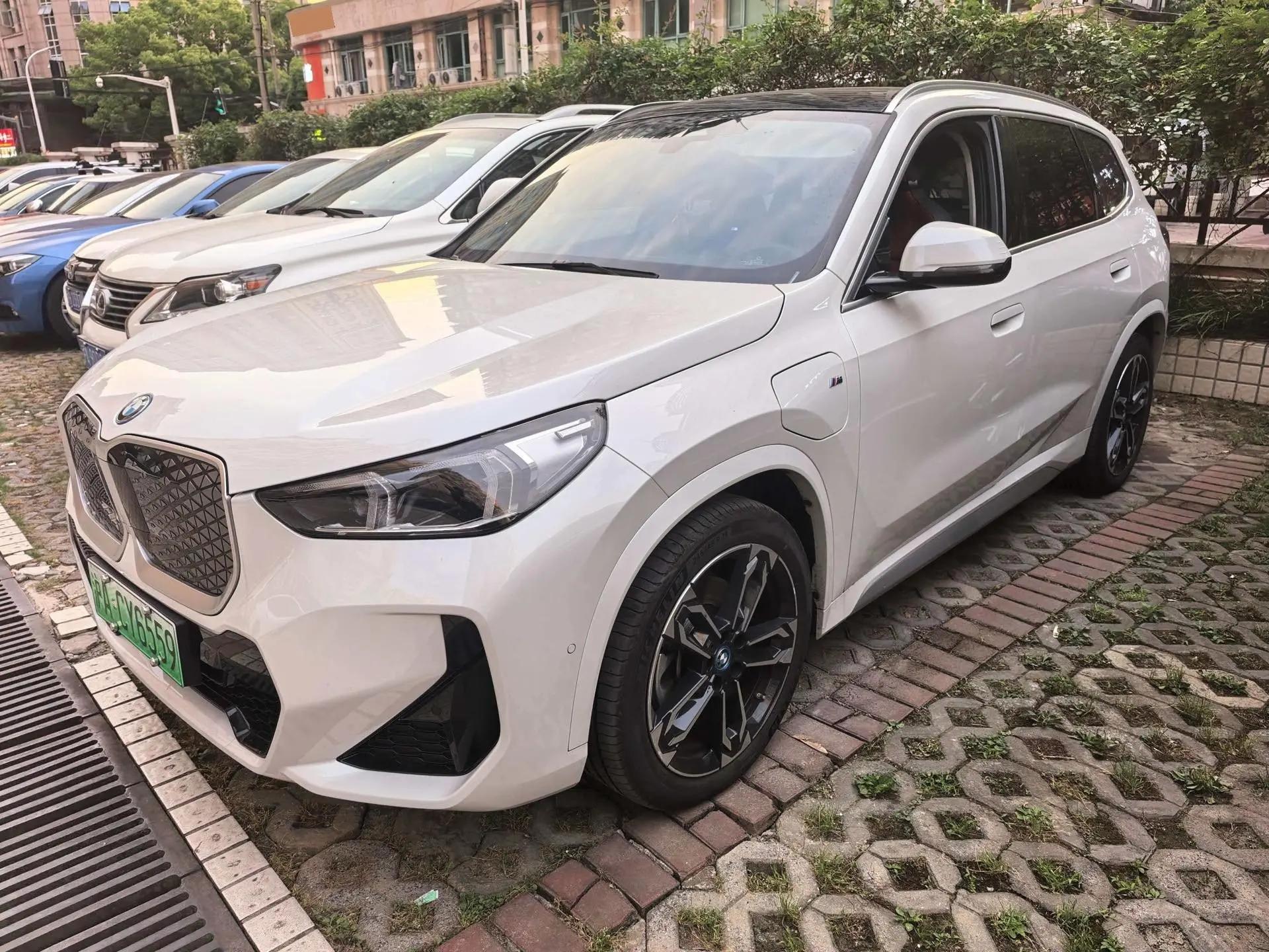BMW iX1 2023 xDrive30L M Sport Set