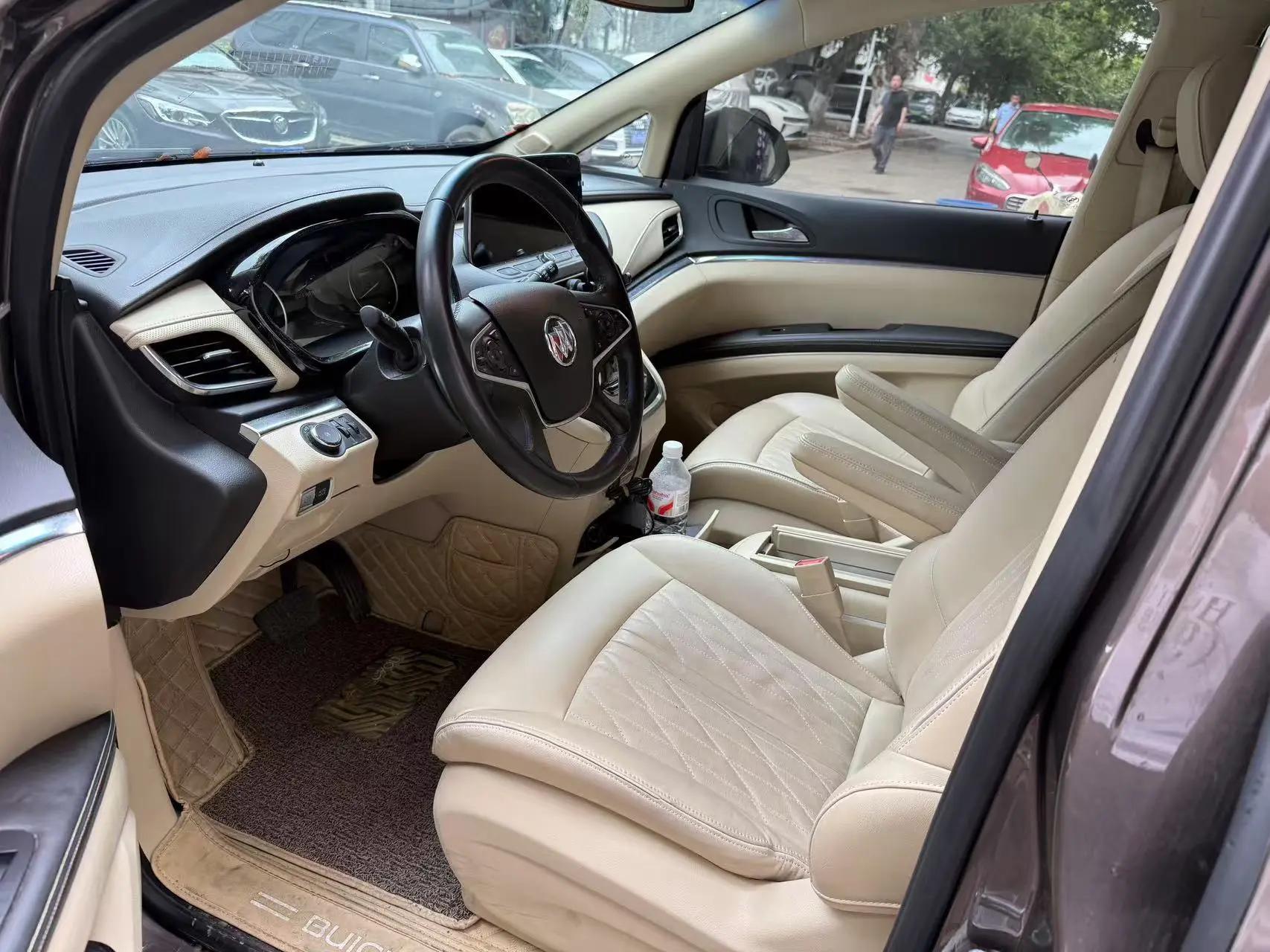 Buick GL8 2023 Land Business Class 652T Luxury Model 3