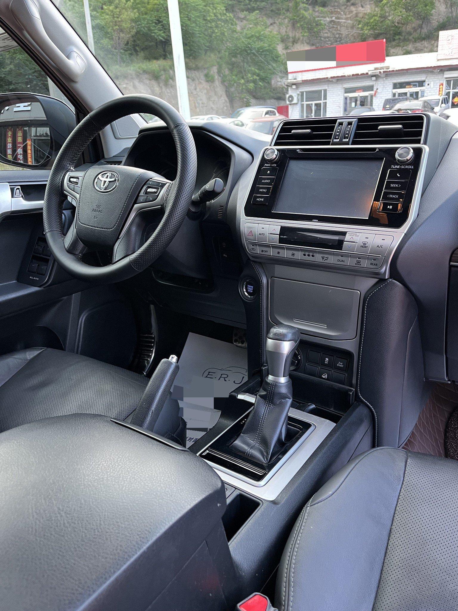 Prado 2019 3.5L Auto TX-L Premium Edition 6