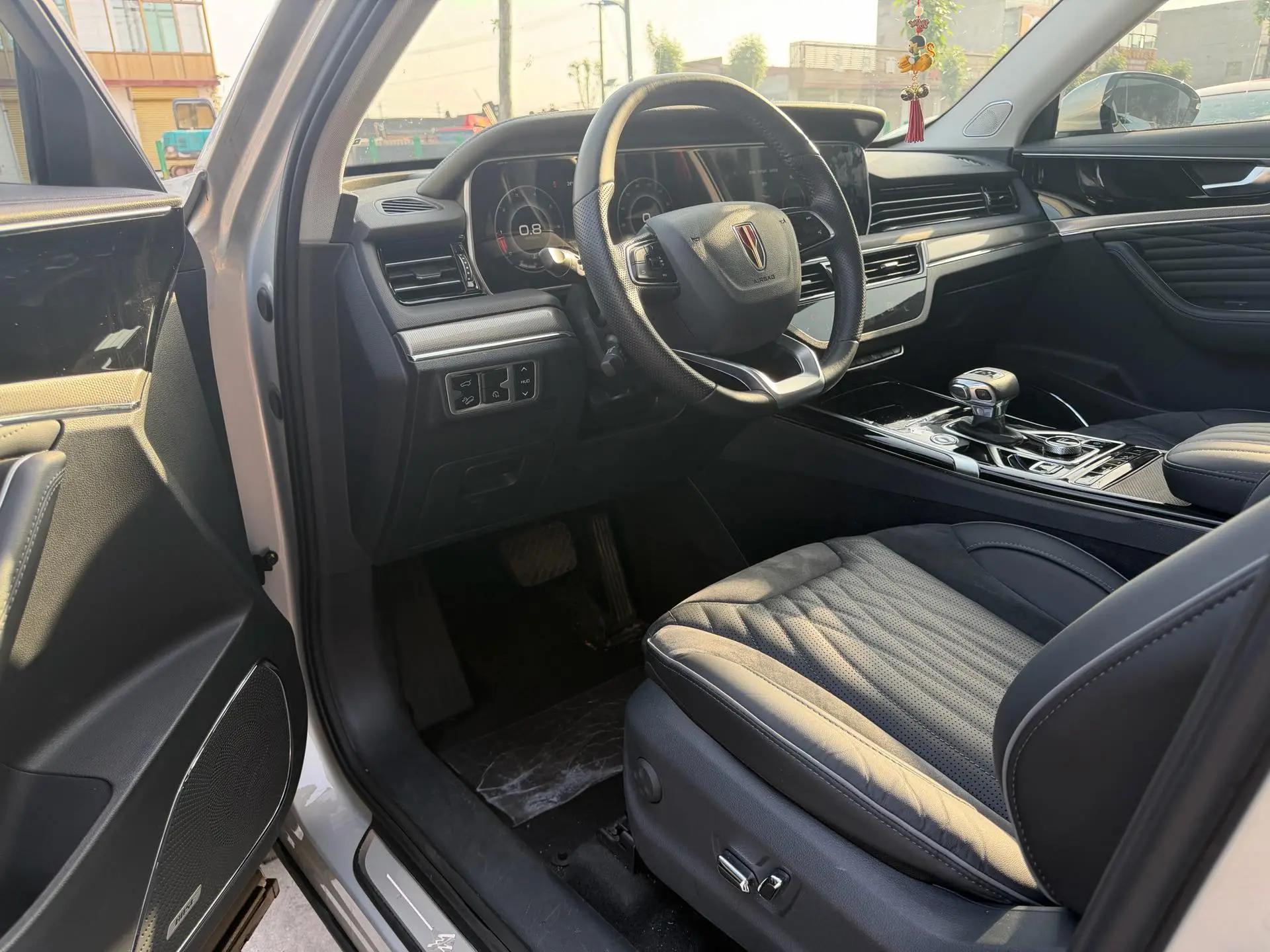 HongQi HS5 2022 to 2.0T Zhilian Flag Edition 7