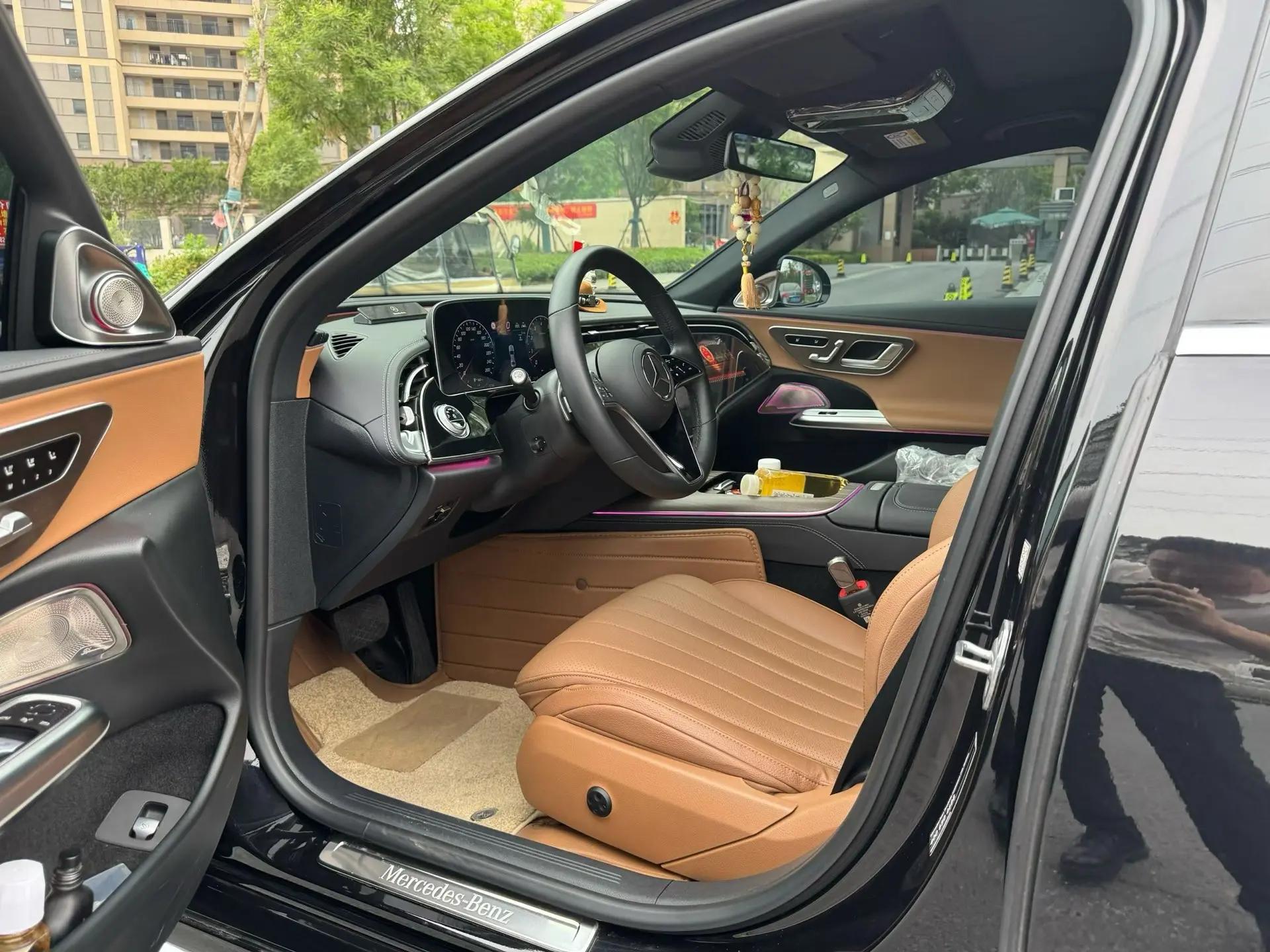 Mercedes Benz E-Class 2024 Model E 300 L 48V 2.0T Luxury Automatic 3