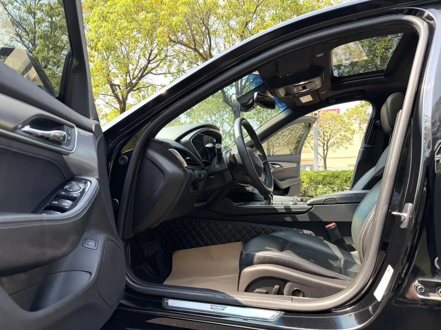 Cadillac CT5 2021 28T Luxury Model 6