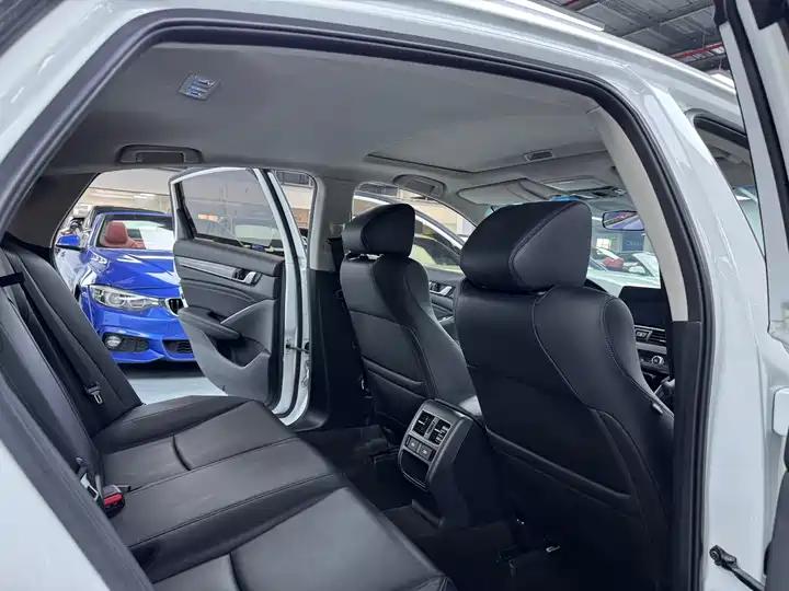 Accord 2022 260TURBO Deluxe Edition 15