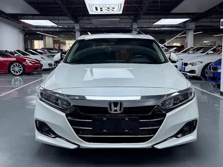Accord 2022 260TURBO Deluxe Edition 2