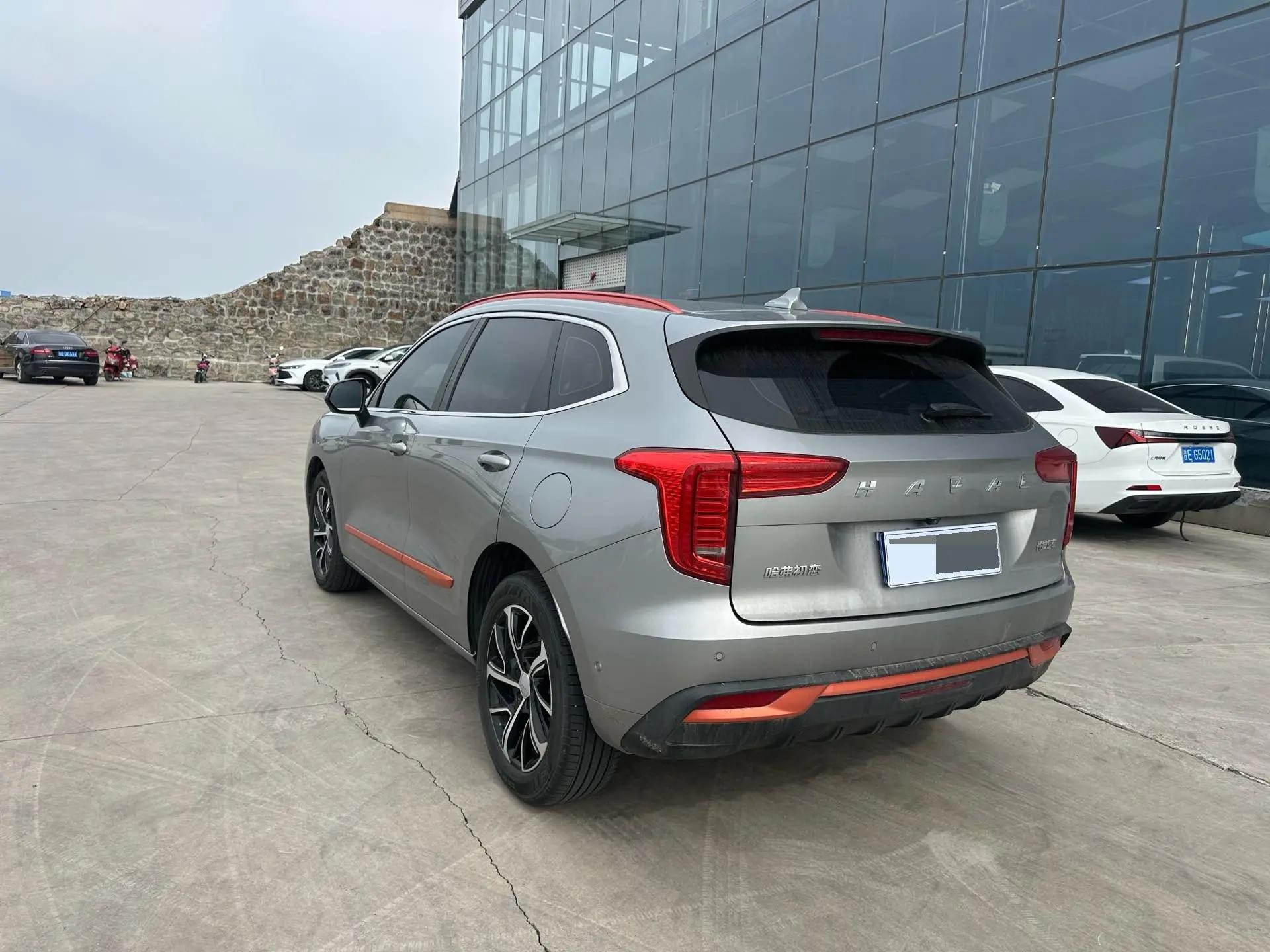 Haval first love 2021 1.5T automatic senior edition 5