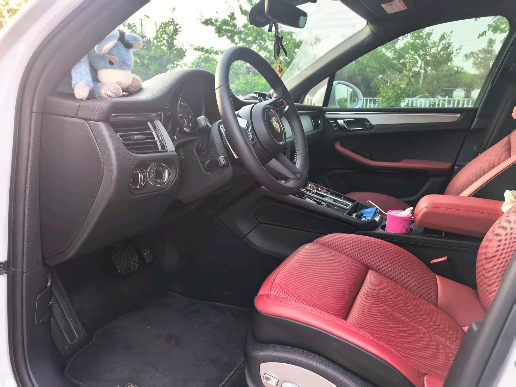 Porsche Macan (Imported) 2025 Macan 2.0T Dream Edition Automatic Gear 3